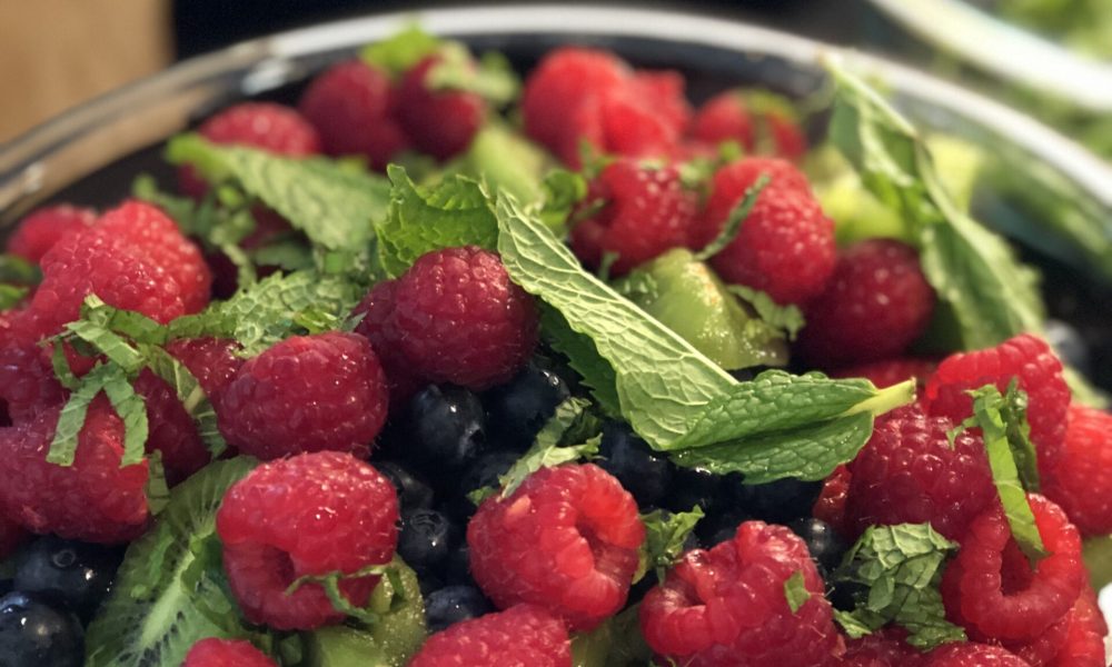 berry berry salad