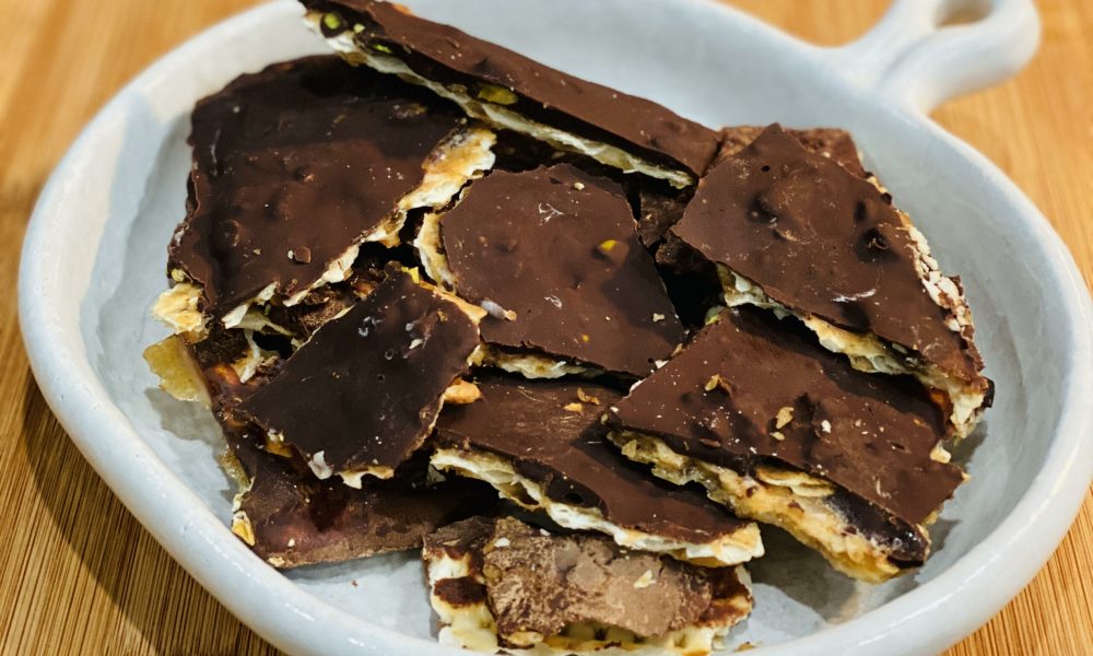 dark chocolate toffee matzo