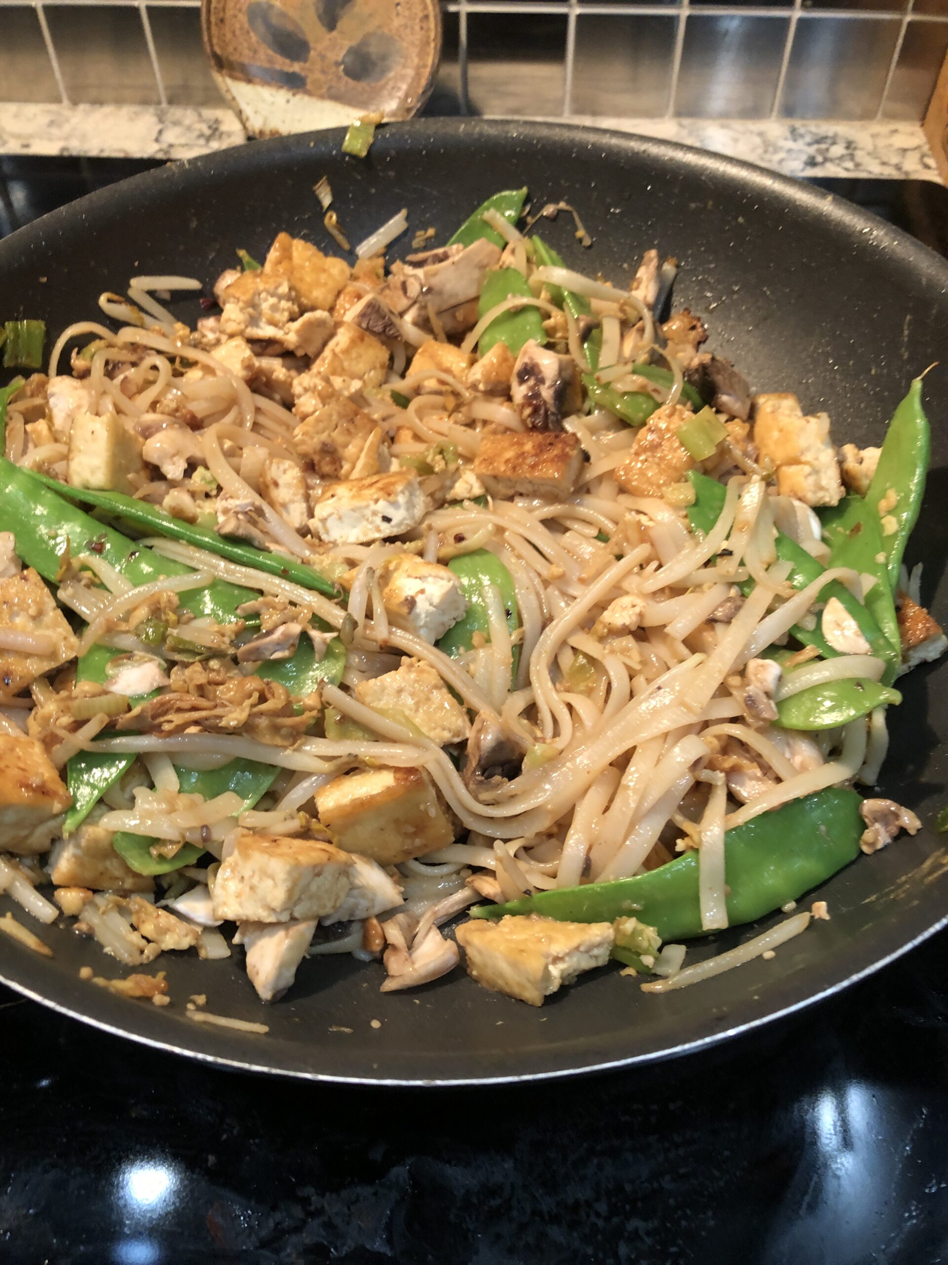 veggie pad thai with tofu